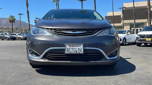 2018 Chrysler Pacifica Hybrid Limited