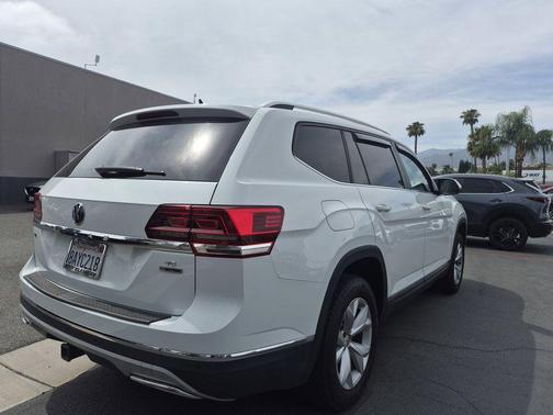 Pure White 2018 Volkswagen Atlas 3.6L SEL