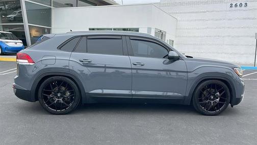 2022 Volkswagen Atlas Cross Sport 3.6L V6 SE w/Technology