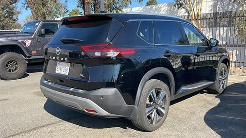 2021 Nissan Rogue SL