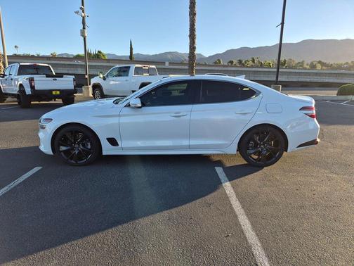 2023 Genesis G70 3.3T RWD