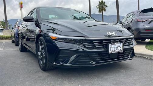 2025 Hyundai ELANTRA SEL