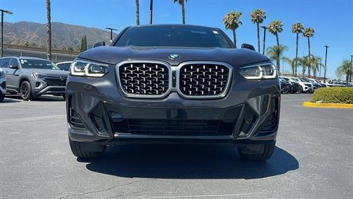 2022 BMW X4 xDrive30i
