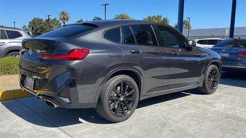 2022 BMW X4 xDrive30i