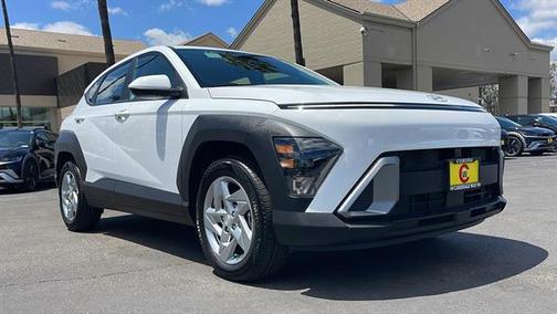 2025 Hyundai KONA SE