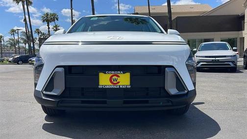 2025 Hyundai KONA SE