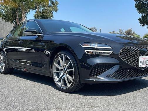 2025 Genesis G70 2.5T RWD