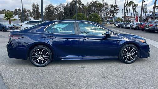 2022 Toyota Camry SE