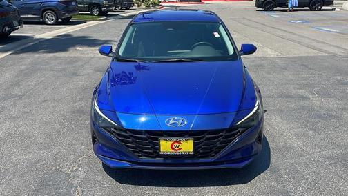 2022 Hyundai ELANTRA SEL