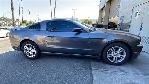 2014 Ford Mustang V6