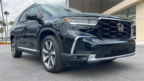 2023 Honda Pilot AWD Elite