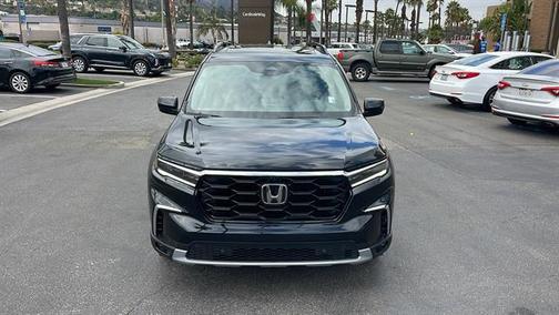 2023 Honda Pilot AWD Elite