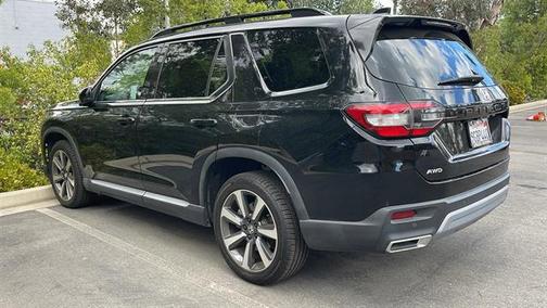 2023 Honda Pilot AWD Elite