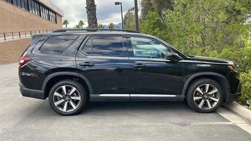 2023 Honda Pilot AWD Elite