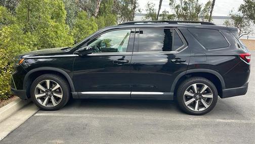 2023 Honda Pilot AWD Elite