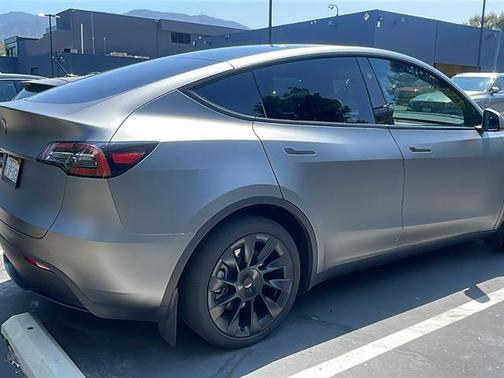 2024 Tesla Model Y Long Range Dual Motor All-Wheel Drive