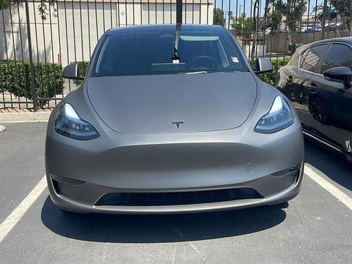 2024 Tesla Model Y Long Range Dual Motor All-Wheel Drive