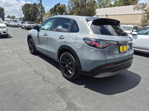 Urban Gray Pearl 2024 Honda HR-V Sport