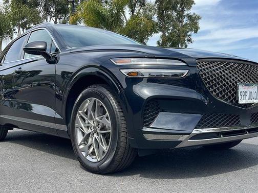 2025 Genesis GV70 2.5T AWD