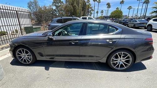 2025 Genesis G70 2.5T RWD
