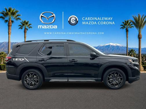 Crystal Black Pearl 2023 Honda Pilot 2WD Sport