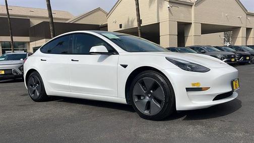2021 Tesla Model 3 Standard Range Plus