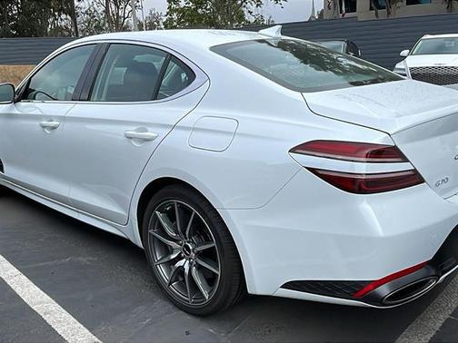 2025 Genesis G70 2.5T RWD