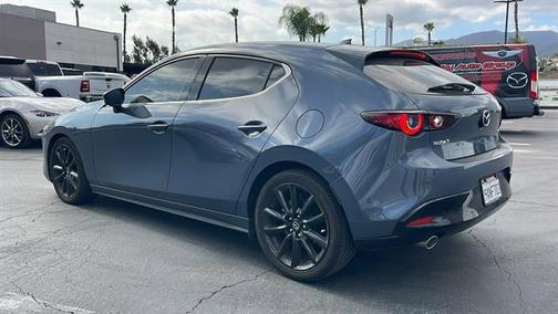 2022 Mazda Mazda3 FWD w/Premium Package