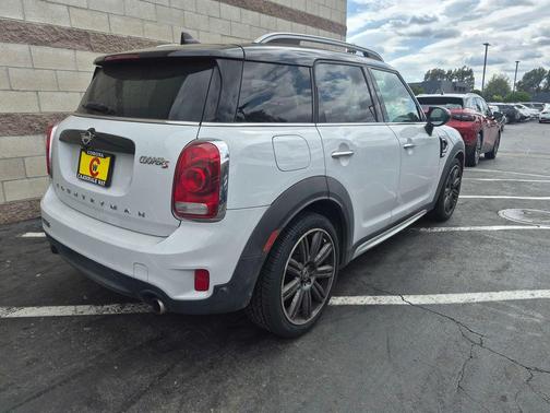 Light White 2019 MINI Countryman Cooper S