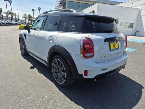 Light White 2019 MINI Countryman Cooper S