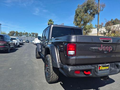 Granite Crystal Metallic Clearcoat 2022 Jeep Gladiator Rubicon