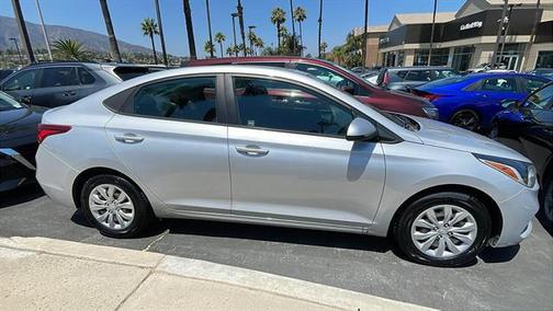 2021 Hyundai Accent SE