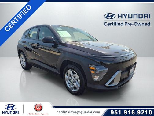 Abyss Black Pearl 2026 Hyundai KONA SE