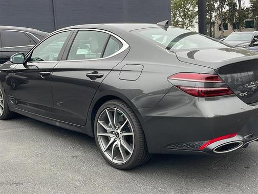 2025 Genesis G70 2.5T RWD