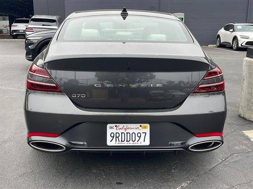 2025 Genesis G70 2.5T RWD