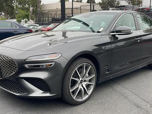 2025 Genesis G70 2.5T RWD