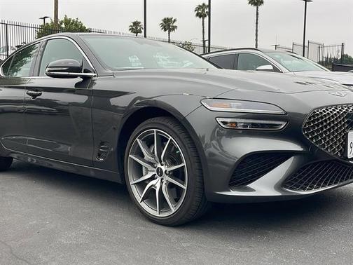 2025 Genesis G70 2.5T RWD