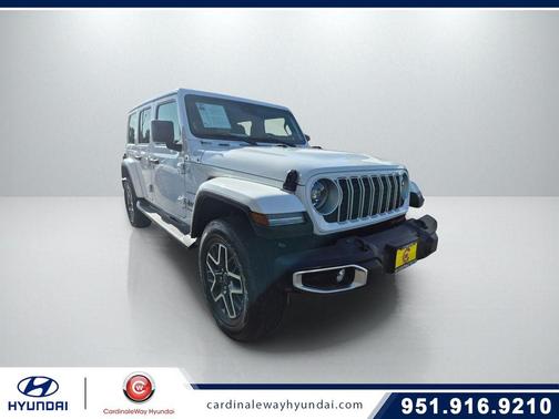 Bright White Clearcoat 2024 Jeep Wrangler 4-Door Sahara 4x4