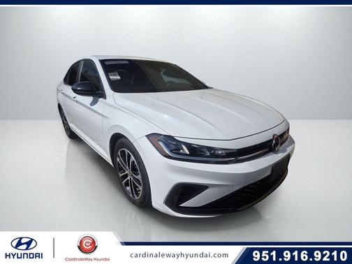 Pure White 2025 Volkswagen Jetta 1.5T Sport