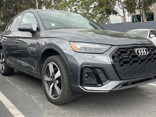 2022 Audi Q5 45 S line Prestige
