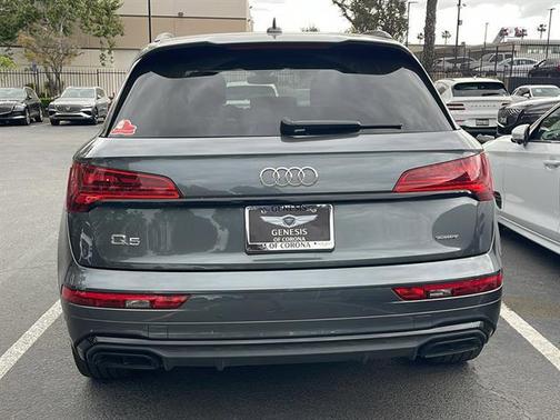 2022 Audi Q5 45 S line Prestige