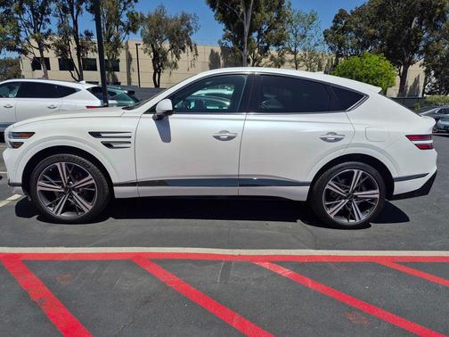 Uyuni White 2026 Genesis GV80 Coupe 3.5T e-SC