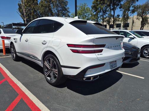Uyuni White 2026 Genesis GV80 Coupe 3.5T e-SC