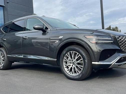 2025 Genesis GV80 2.5T
