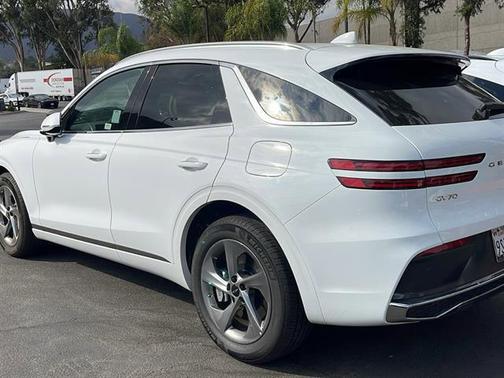 2026 Genesis GV70 2.5T Select