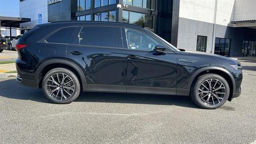 2025 Mazda CX-70 PHEV Premium Plus Package