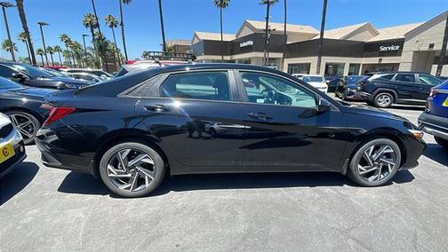 2025 Hyundai ELANTRA Sport