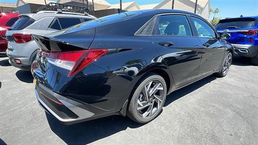 2025 Hyundai ELANTRA Sport