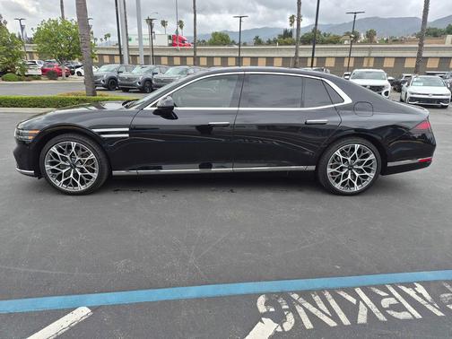 Vik Black 2023 Genesis G90 3.5T e-SC AWD