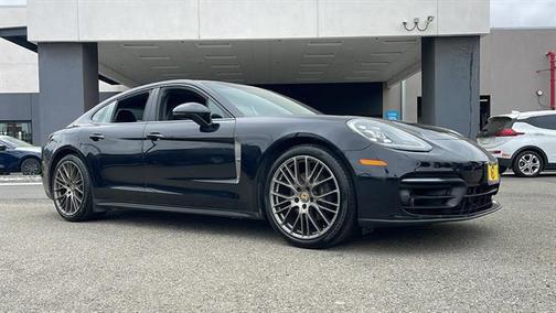 2023 Porsche Panamera 4